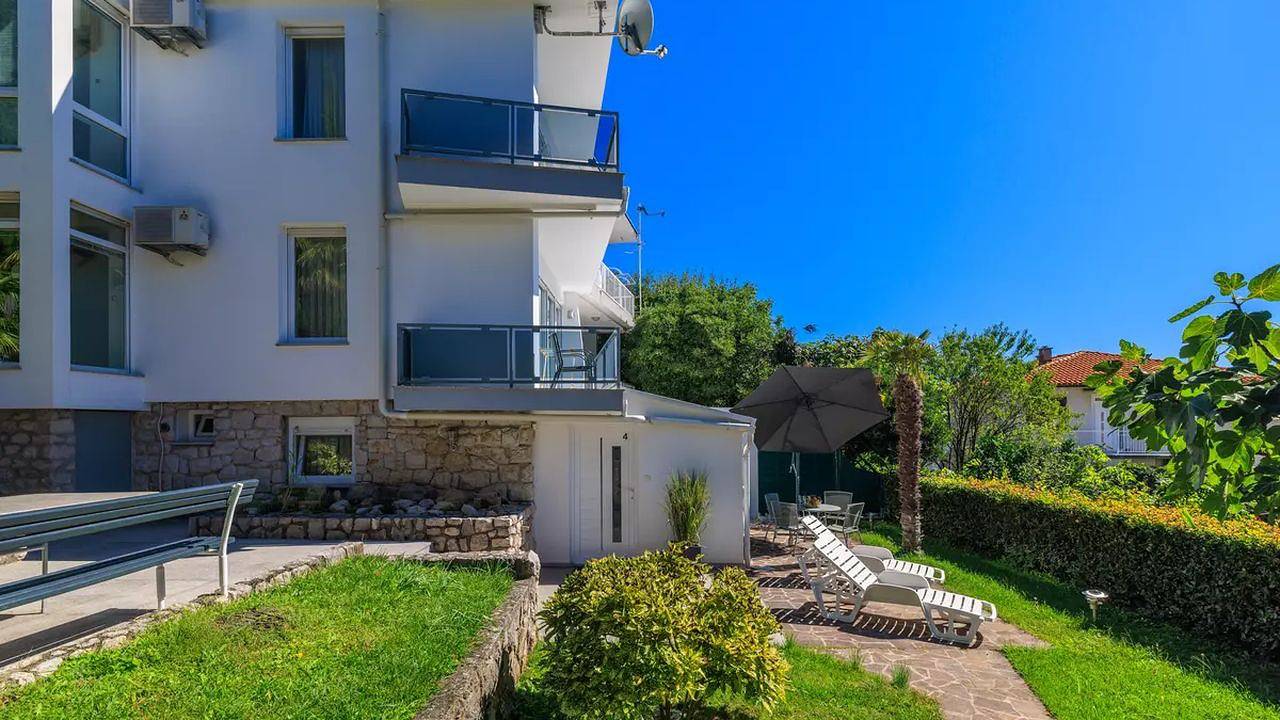 Cały apartament wypoczynkowy, Apartament wakacyjny dla 2 osób z taras in Crikvenica, Żupania primorsko-gorska