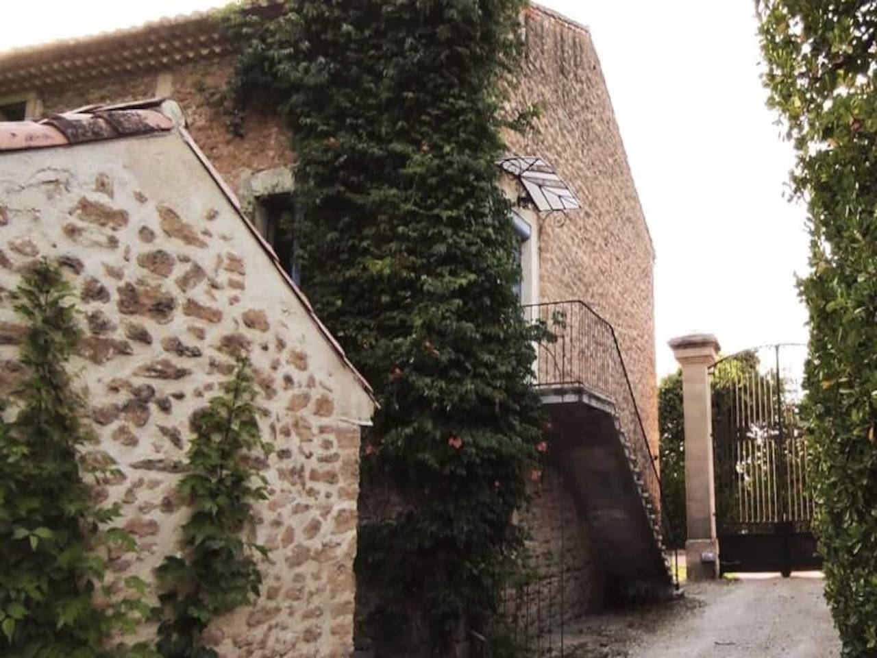 Entire apartment, Appartements pour 4 Personnes in Althen-des-Paluds, Vaucluse