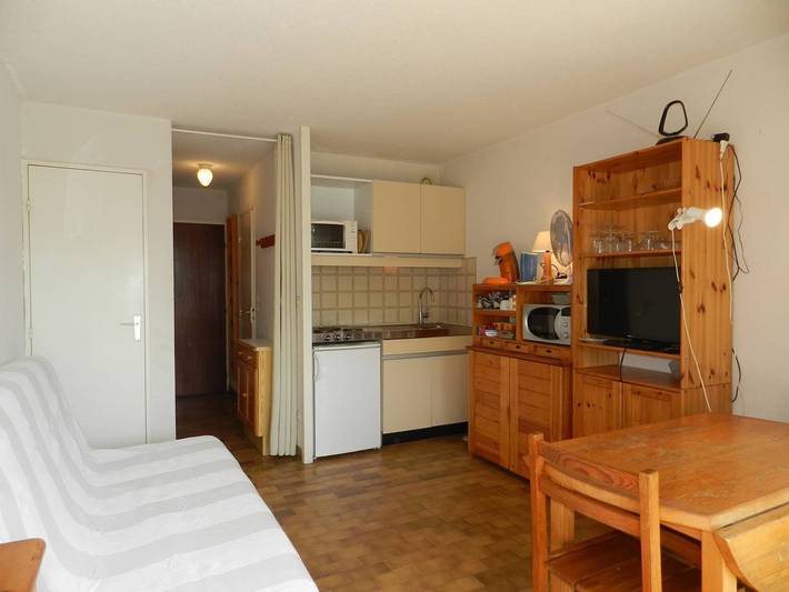 Gîte pour 4 personnes, avec piscine dans Plage La Favière - 2