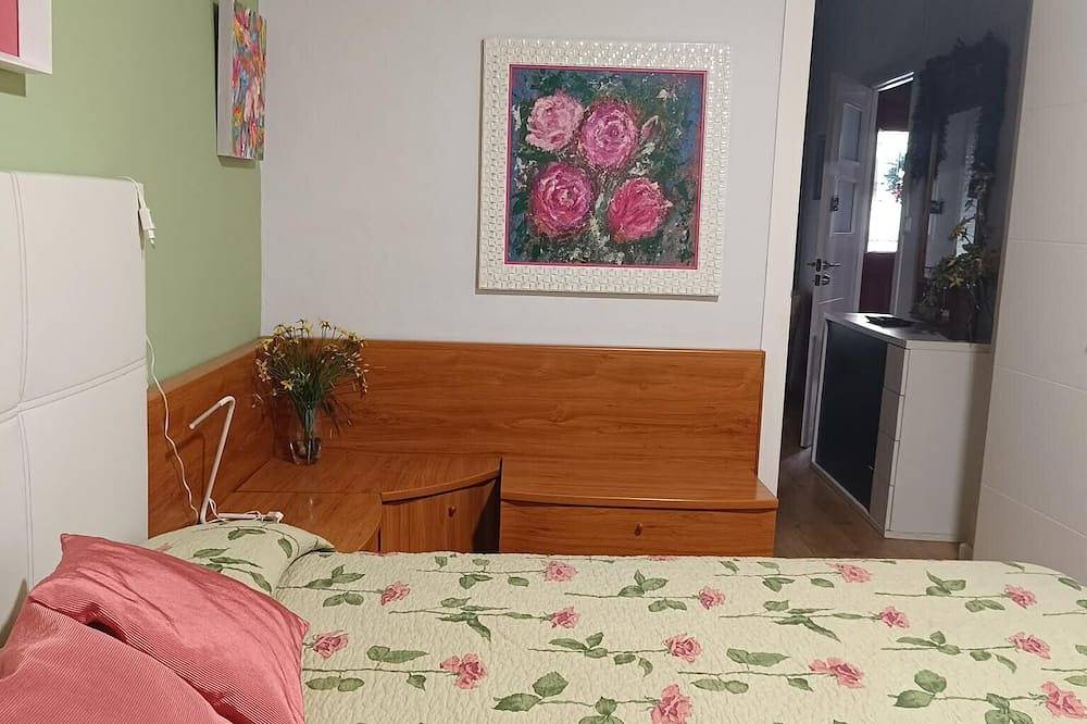 Casa Rural Alegria, a home in the mountains and close to the beach in Caudete de las Fuentes, Valencia Province
