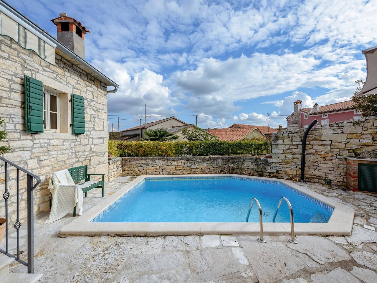 Majestueuze villa met privézwembad in Tinjan, Centraal Istrië