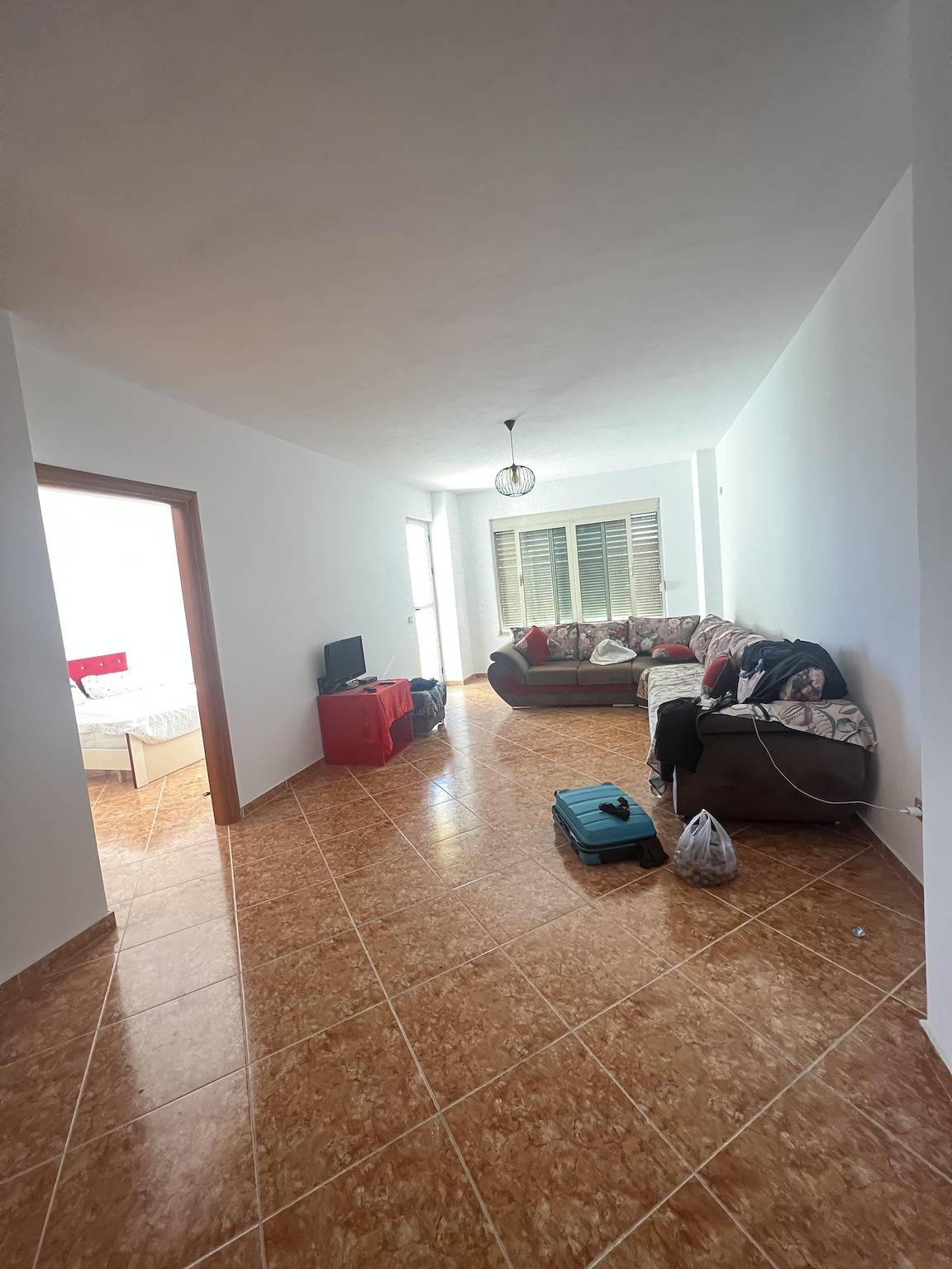 Hel semesterlägenhet, Inviting 2-Bed Apartment in Durrës in Durrës, Albanien