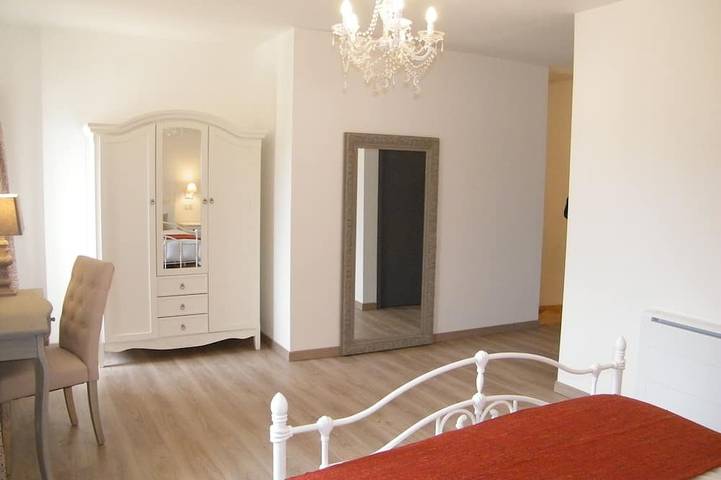 Gîte pour 2 personnes, avec jardin et terrasse à Puisseguin - 4