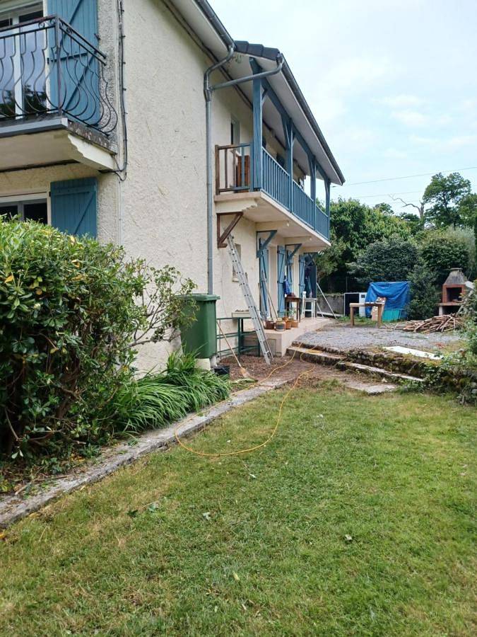 Gîte pour 3 personnes, avec vue ainsi que jardin et terrasse, animaux acceptés à Buzy - 3