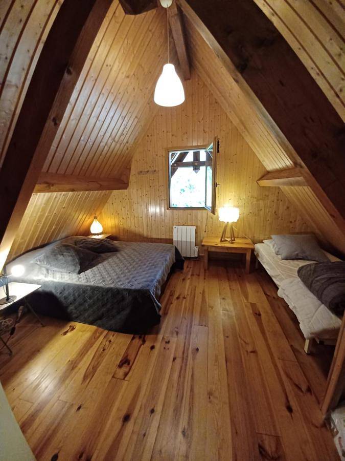 Gîte pour 8 personnes, avec vue et jardin à Garin - 2