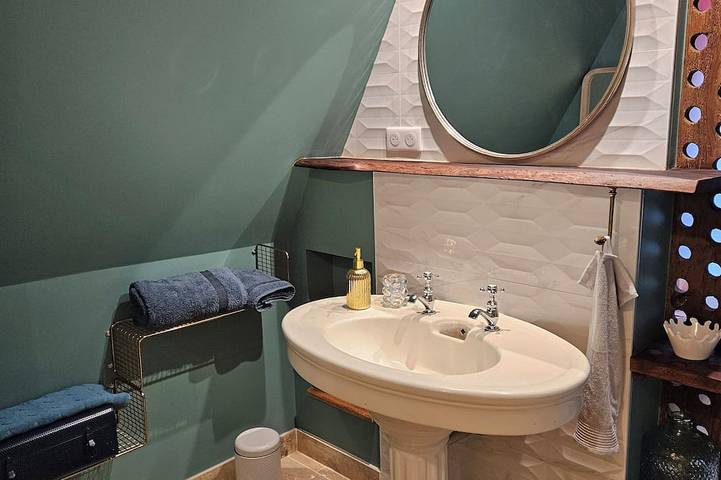 Location de vacances pour 2 personnes, avec piscine à Brunelles - 4