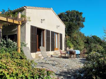 Maison de vacances pour 5 personnes, avec jardin ainsi que vue et terrasse en Corse