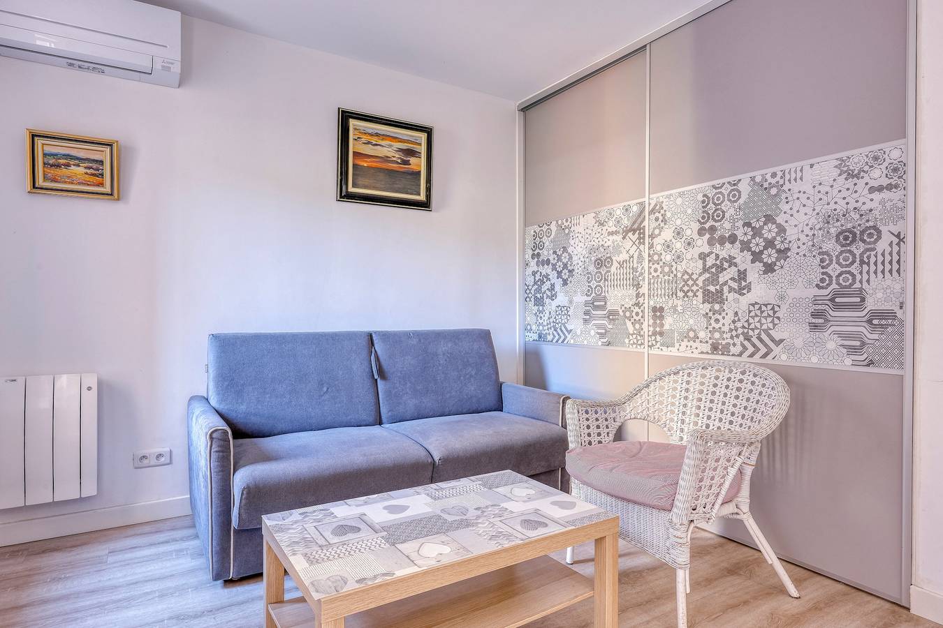 Appartement entier, Le Patio du Port - Appt climatisé avec jardin in Sanary-sur-Mer, Côte méditerranéenne (France)
