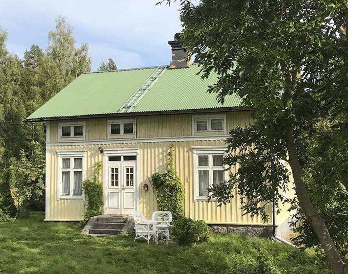 Hus för 8 Personer, med Terass samt Trädgård och Bastu och Sjöutsikt på Höga kusten