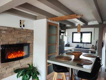 Gîte pour 4 personnes, avec terrasse et jardin à Orvault