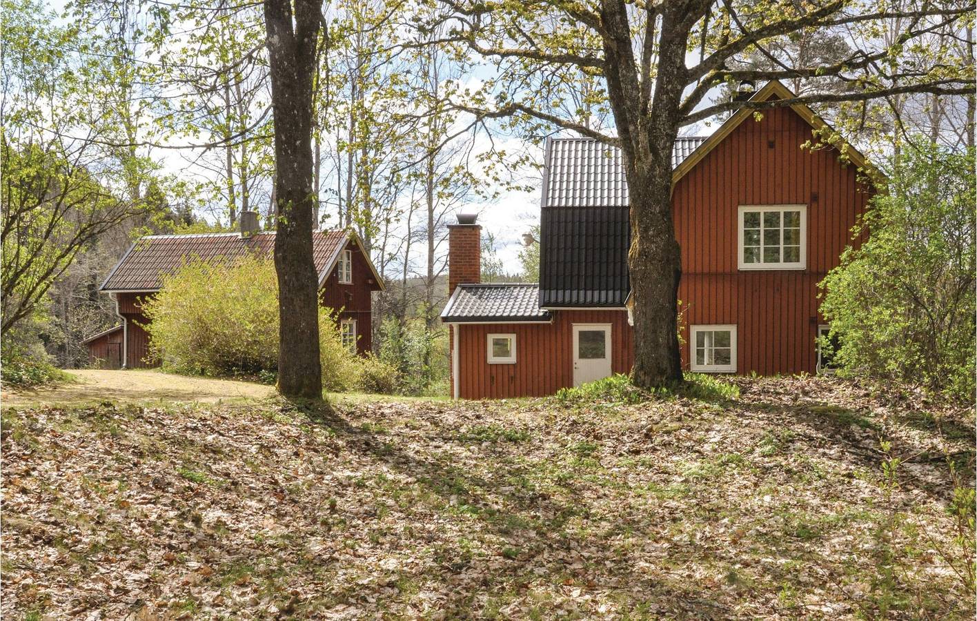 Hus för 5 Personer med trädgård in Dalslands kanal