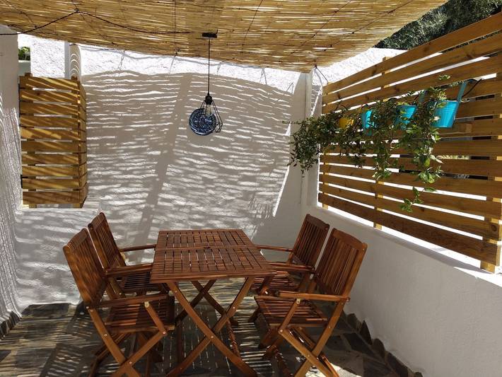 Chalet para 5 personas, con jardín además de piscina y balcón en Alpujarras - 3
