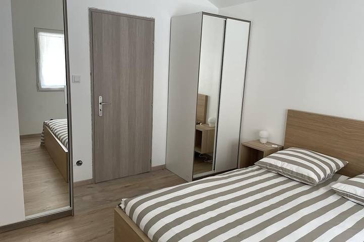 Location de vacances pour 10 personnes, avec jardin à Saint-Geniès-de-Comolas - 3