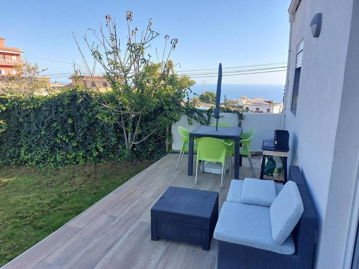 Gîte pour 2 personnes, avec vue ainsi que jardin et piscine dans Los Menores - 4