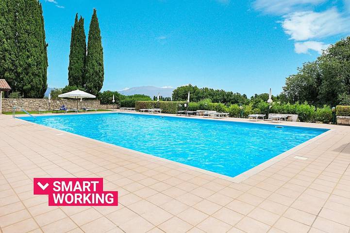 Ferienwohnung für 4 Personen, mit Pool und Terrasse in Soiano del Lago