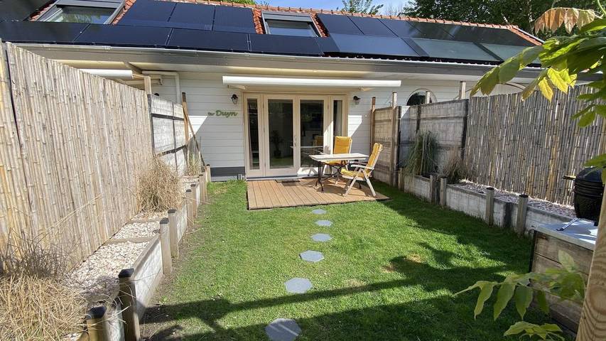 Vakantiehuis voor 3 personen, with Balkon/Terras and Whirlpool as well as Terras and Sauna in Goeree-Overflakkee