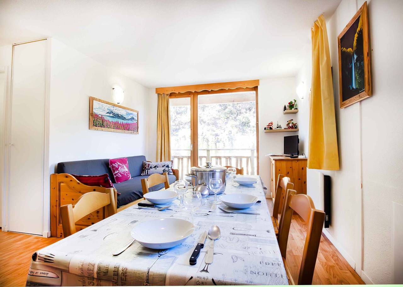 Appartement entier, Bel appartement lumineux avec vue sur les montagnes in La Norma, Villarodin-Bourget