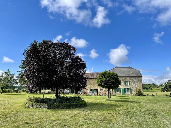 Gîte pour 8 personnes, avec piscine et sauna à Nouart