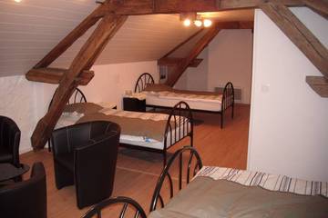 Chambre d’hôte pour 4 personnes, avec jardin à Anjeux