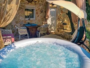 Villaggio Vacanze per 4 Persone in Montenegro, Foto 1