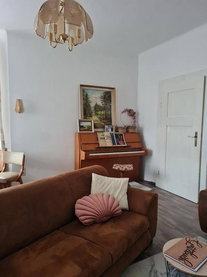 Ferienhaus für 7 Personen, mit Balkon und Terrasse sowie Garten und Ausblick