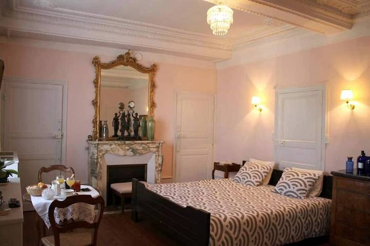 Charming family manor house in the heart of Southern Burgundy in Saint-Germain-du-Bois, Région de Louhans