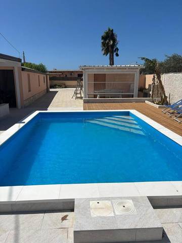 Maison d’hôte pour 2 personnes, avec terrasse et piscine ainsi que jardin et jacuzzi à Agrigente
