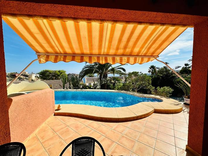 Casa rural para 4 personas, con jardín además de terraza y piscina, Familias con niños en Benitachell - 3