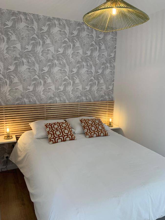Appartement entier, 3 pièces neuf au cœur de Grasse - tout à pied - Wi-Fi & parking in Grasse, Côte méditerranéenne (France)