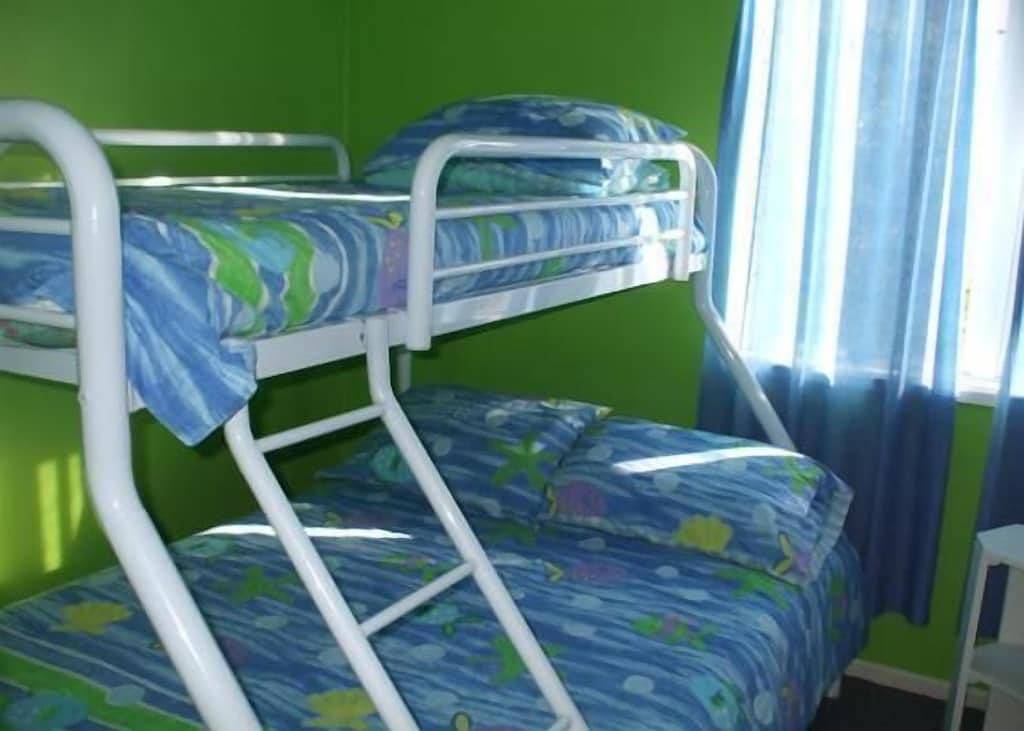 Echte Kiwi Bach 0420 in Northland