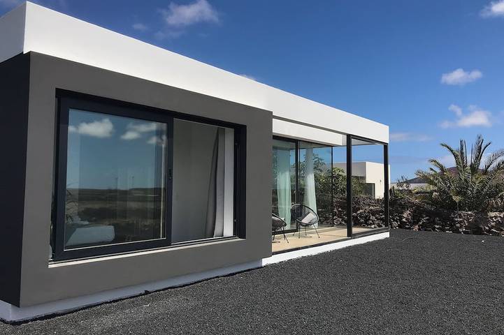 Villa für 4 Personen, mit Terrasse und Garten in Lajares