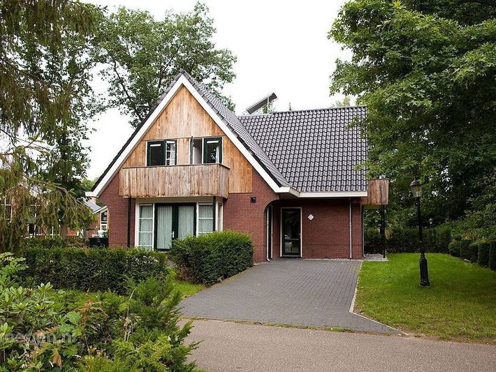 Bungalow voor 20 personen, met balkon/terras en terras in Hoge Hexel