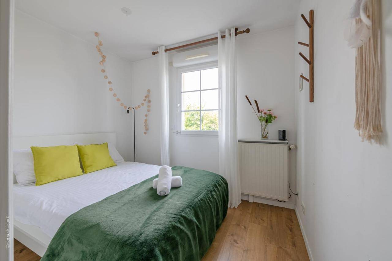 Appartement entier, Superb family duplex clos to Disneyland in Bussy-Saint-Georges, Seine-et-Marne