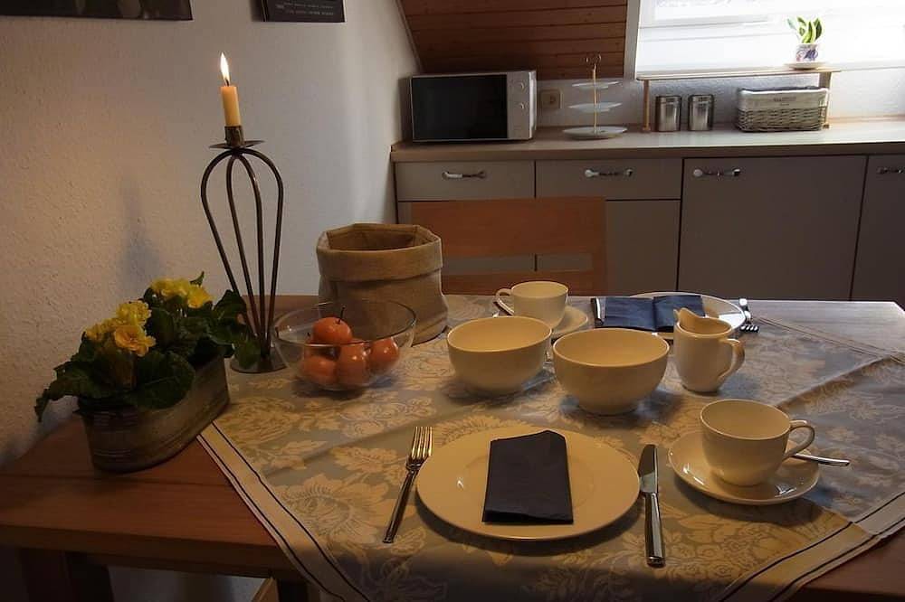 Ganze Wohnung, Ferienwohnung Lauströer - 2-Bett-Appartment in Schweich, Moseleifel