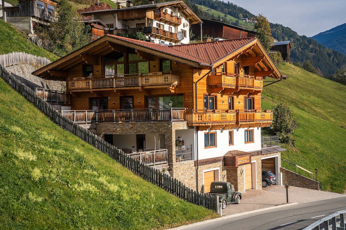 Geheel vakantieappartement, Vakantieappartement voor 8 personen met uitzicht in Tux Alps, Zellberg