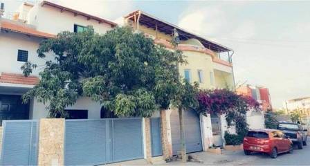 Gîte pour 2 personnes, avec terrasse et vue dans Praia