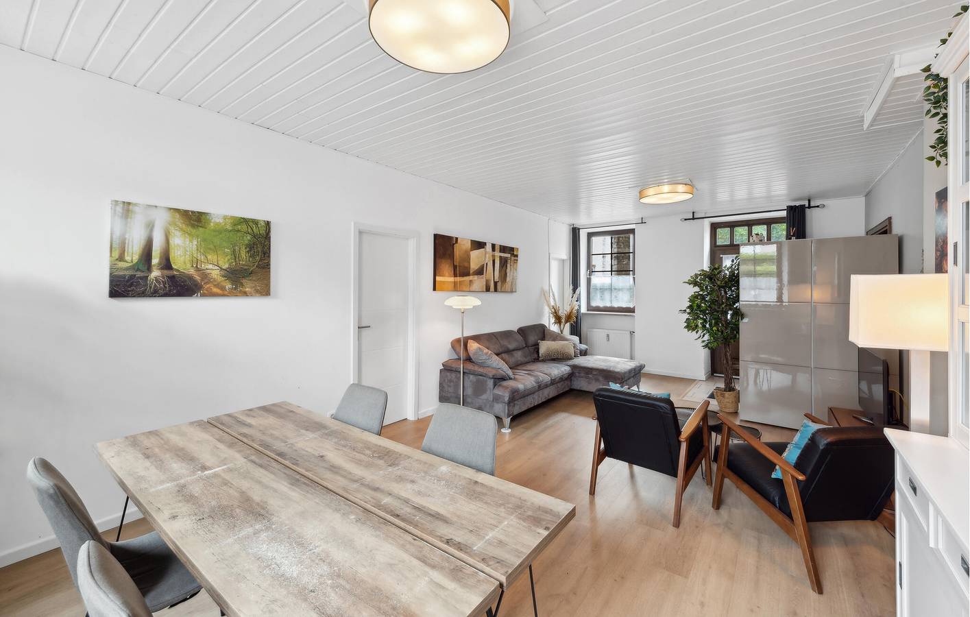 Ganze Ferienwohnung, Gemütliche Wohnung im Stadtzentrum mit Parkplatz, Garten und Internet in Malberg, Eifelkreis Bitburg-Prüm