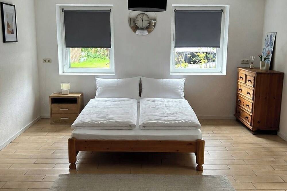 Großes Nordsee-Ferienhaus für bis zu 10 Personen | Ruhe, Natur & Gemütlichkeit | in Blomberg (Ostfriesland), Landkreis Wittmund