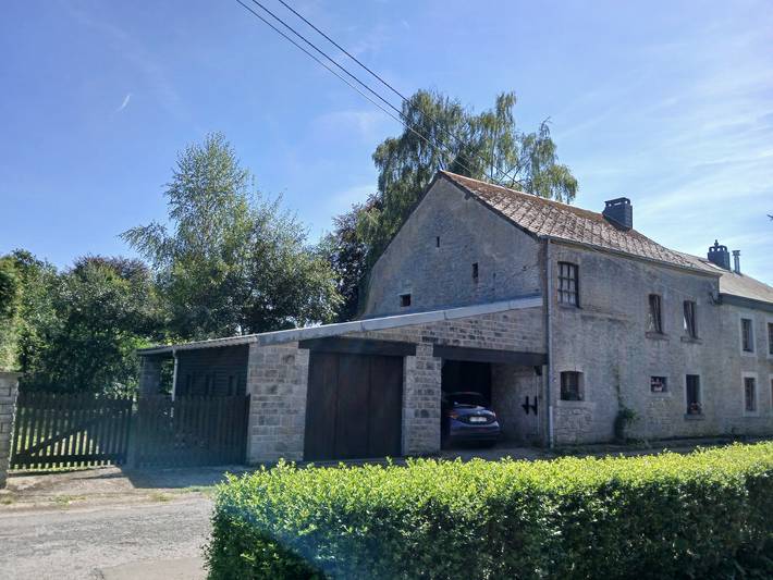 Location de vacances pour 6 personnes, avec vue et jardin, animaux acceptés dans Région de Namur