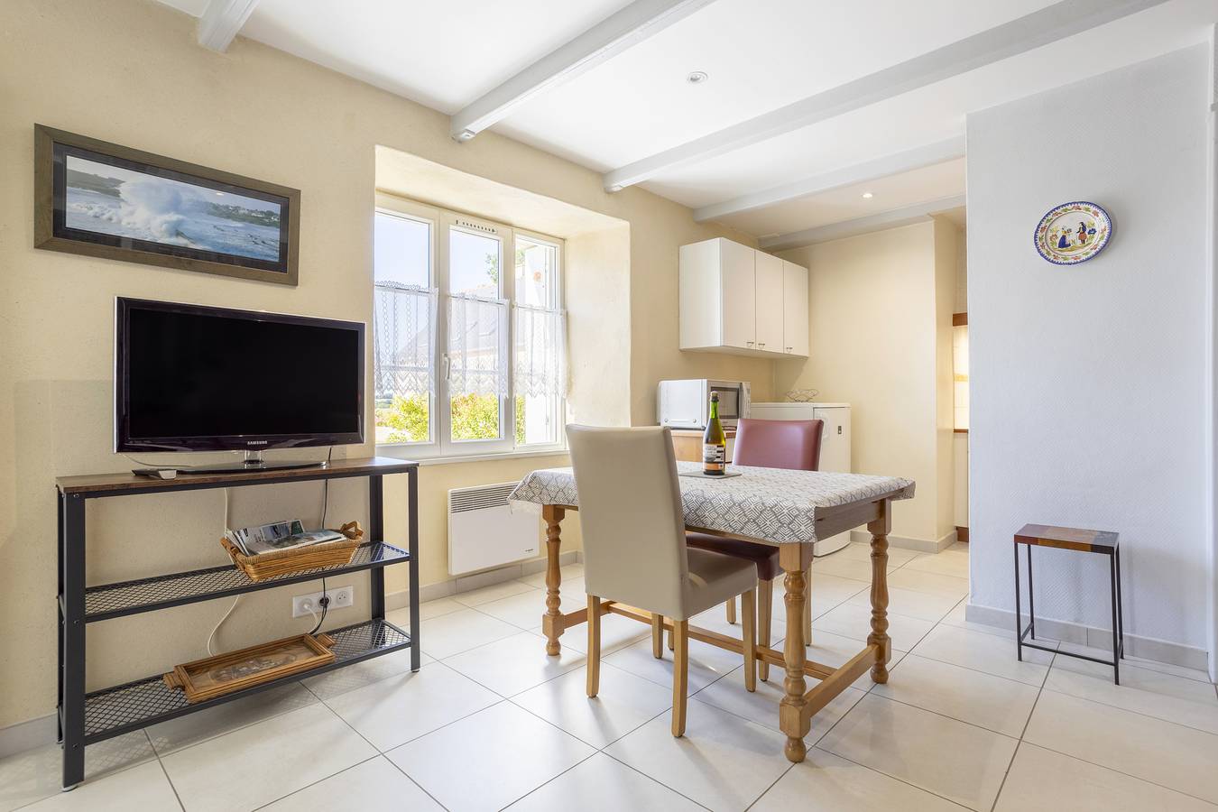 Holiday Home 'Fireplace, Kerantum, Peaceful' with Shared Garden and Wi-Fi in Mahalon, Quimper region