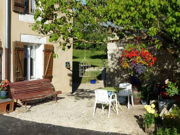 Gîte pour 4 personnes, avec jardin, animaux acceptés à Hautecour