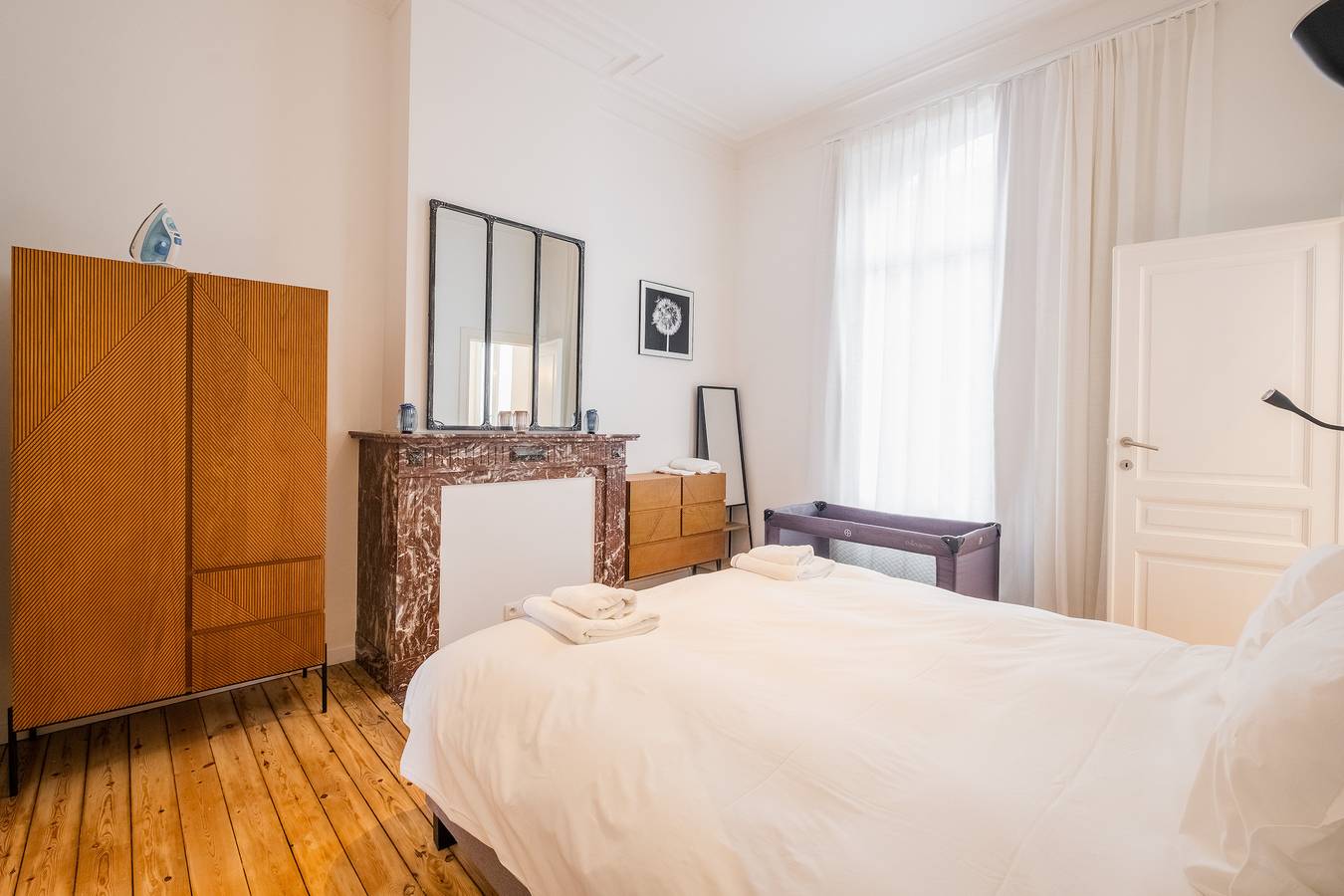 Apartamento entero, Nuevo apartamento en el centro de la zona de moda de St Gille in Saint-Gilles (Bélgica), Región de Bruselas