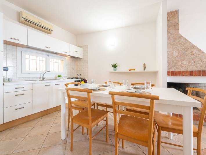 Ferienhaus für 4 Personen, mit Balkon und Terrasse sowie Garten