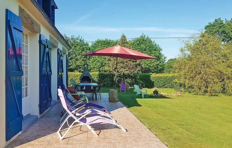 Appartement confortable de 2 chambres : près du bord de mer et d'un restaurant, Wi-Fi et parking disponibles in Concarneau, Côte de Cornouaille