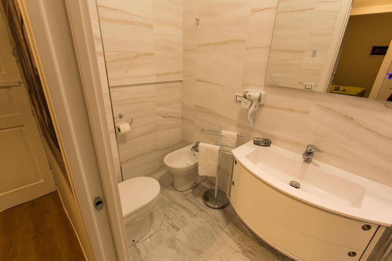 Le Affacciate Bruzie Home Guest House in Cosenza, Provincia di Cosenza