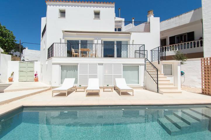 Casa rural para 8 personas, con jardín y balcón en Ferrerías - 2