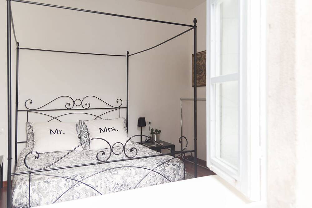 Entire apartment, In the heart of Citta 'Alta Bergamo in Bergamo, Bergamo Province