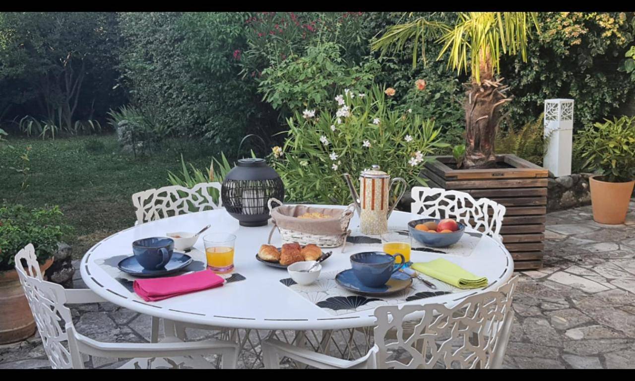 Double Room with Private Bathroom in Tarbes, Hautes-Pyrénées