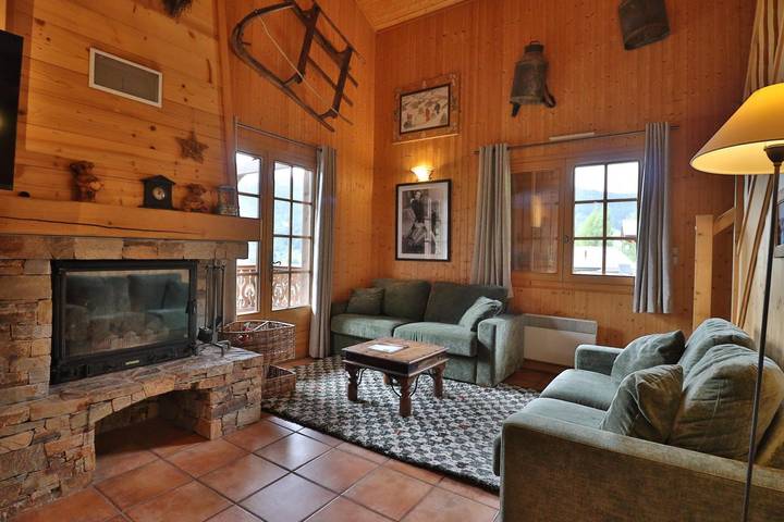 Chalet für 16 Personen, mit Terrasse und Whirlpool in Les Gets