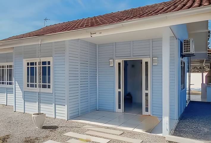 Villa per 6 persone, con balcone e giardino nonché piscina, con animali domestici - 1